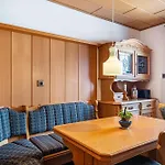 Apartamento Haus Doktor Saeltzer-bis 9 Personen Lenzkirch