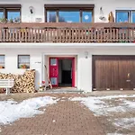 Haus Doktor Saeltzer-bis 9 Personen Apartamento Lenzkirch